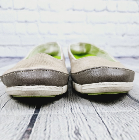 CROCS | stretch canvas comfort slipon flats - Picture 4 of 8